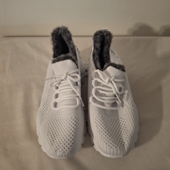 White Sneakers For Women with Faux Fur Lining - Picture 2 of 6